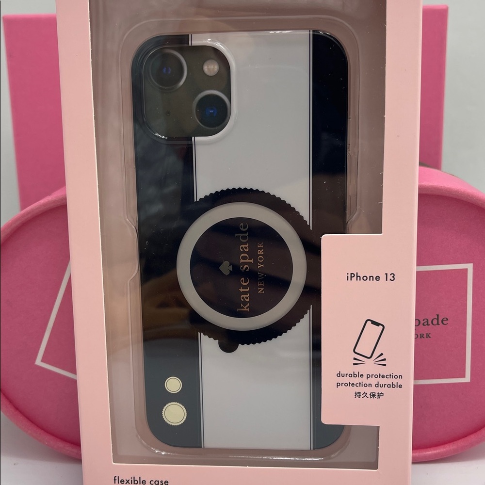 Kate Spade Phone Case for iPhone 13
NWT - Picture 2 of 16